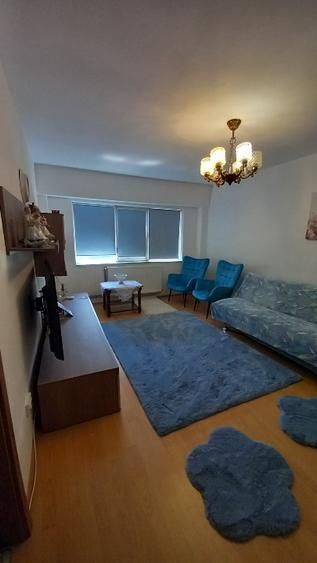 Apartament 3 camere, confort 0, etaj intermediar, Casa de Cultură - Poză 2
