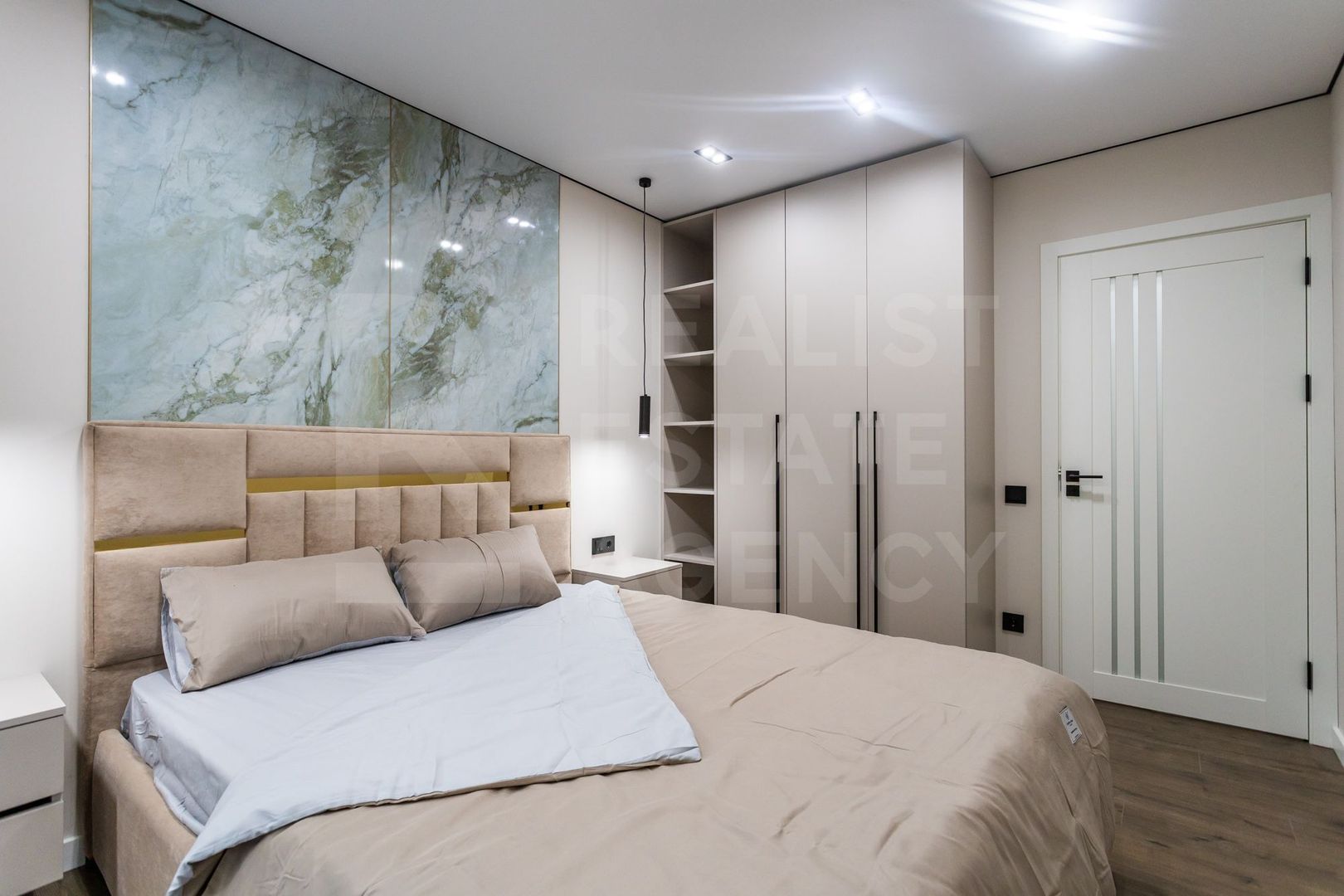 Vânzare, apartament, 3 camere, str. N. Milescu Spătarul, Ciocana - Poză 2