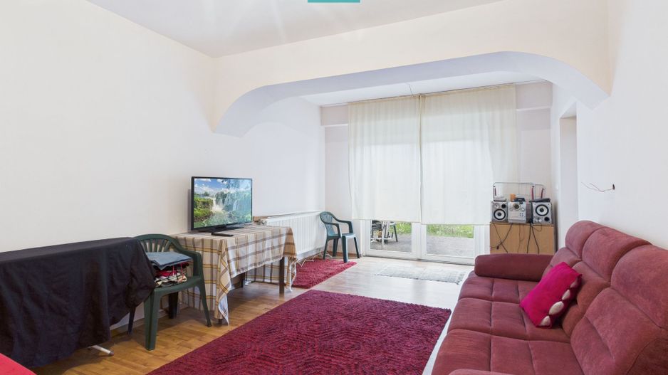 Casă cu 5 camere în Remetea Mare - Poză 13