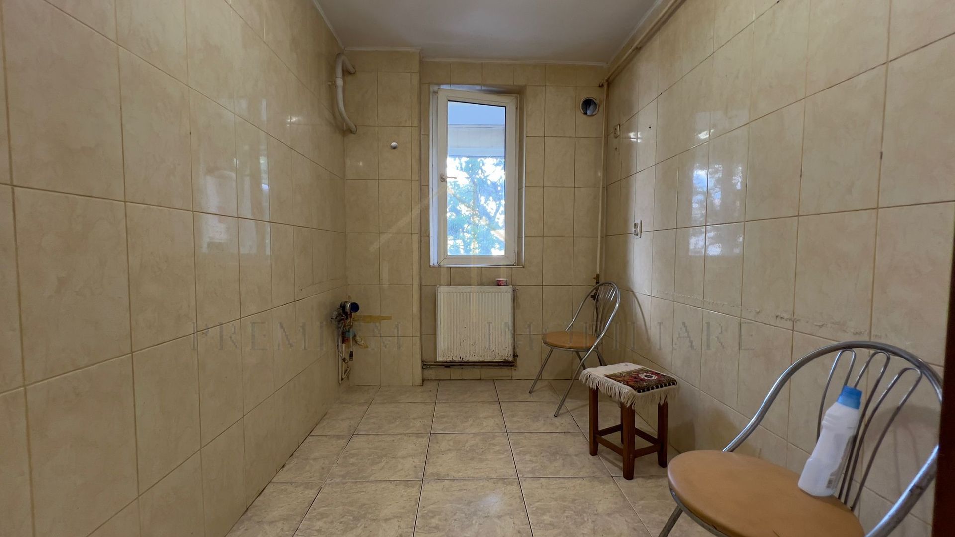 De vanzare apartament 2 camere zona de sus - Poză 6