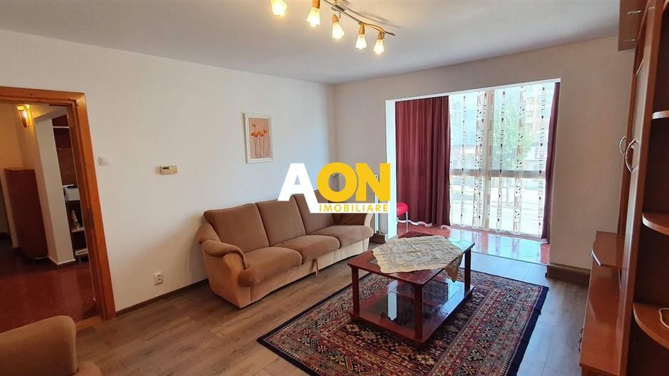 Apartament 3 camere, etaj 1, Cetate, zona Liceului Militar - Poză 2