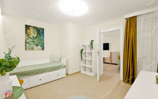Inchiriere apartament 3 camere decomandat zona centrala - Poză 4
