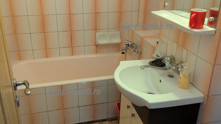 Decomandat Bloc 1984 Metrou Dristor Sector 3 - Poză 10