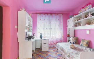 Casă cu 3 camere din văiugă în Macea - Poză 4