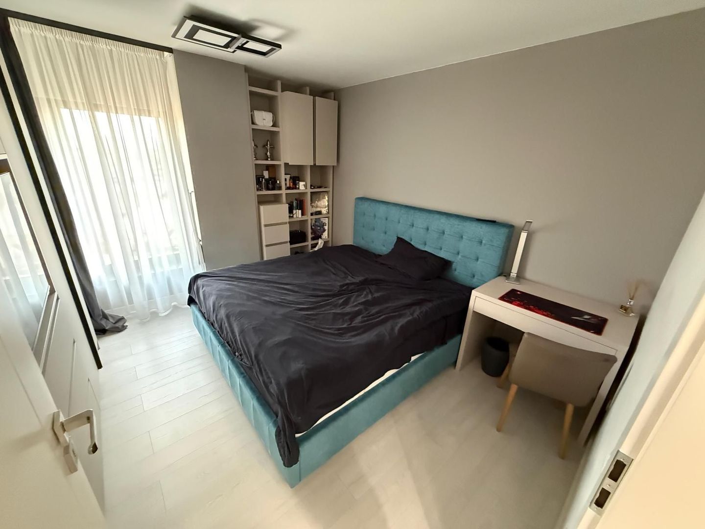 Apartament bloc NOU,4 camere,3 bai,2 terase,parcare privată - Poză 3