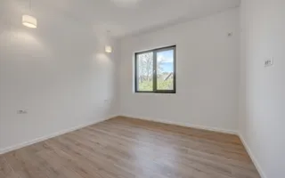 Case in loc de Apartament / cu 2 loc. Parcare ! Drumul Taberei ! - Poză 11