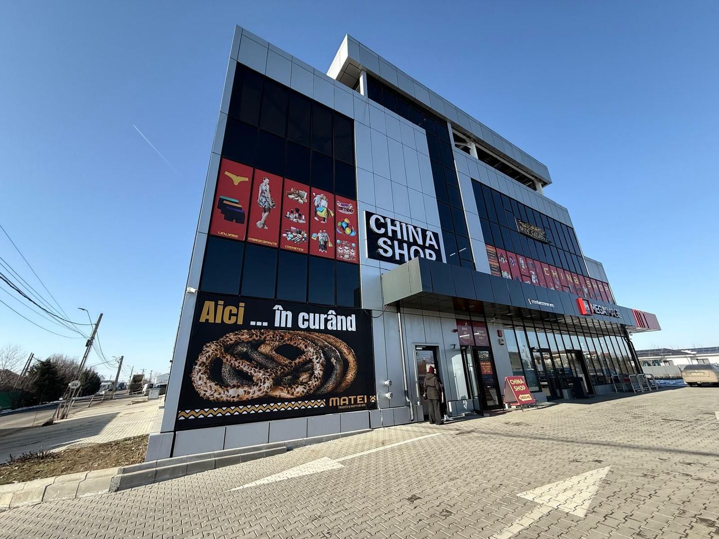 Spatiu comercial nou Stefanesti A3 inchiriat RETURN 12 ANI - Poză 1