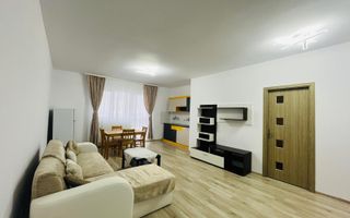 Apartament 3 camere decomandat - Poză 1