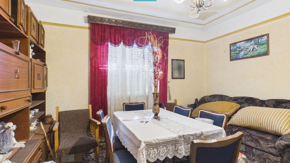 Casă cu 4 camere și teren de 2880 mp în Fiscut - Poză 14