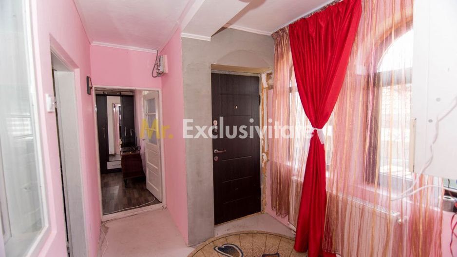 Casa cu 3 camere renovata - Poză 11