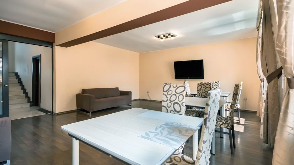 Casa de vacanta de vanzare - Poză 2