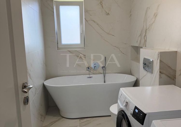 Duplex modern cu curte proprie, în zonă liniștită, aproape de pădure. - Poză 8