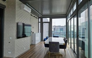 PENTHOUSE LUX JANDARMERIEI - THE IVY