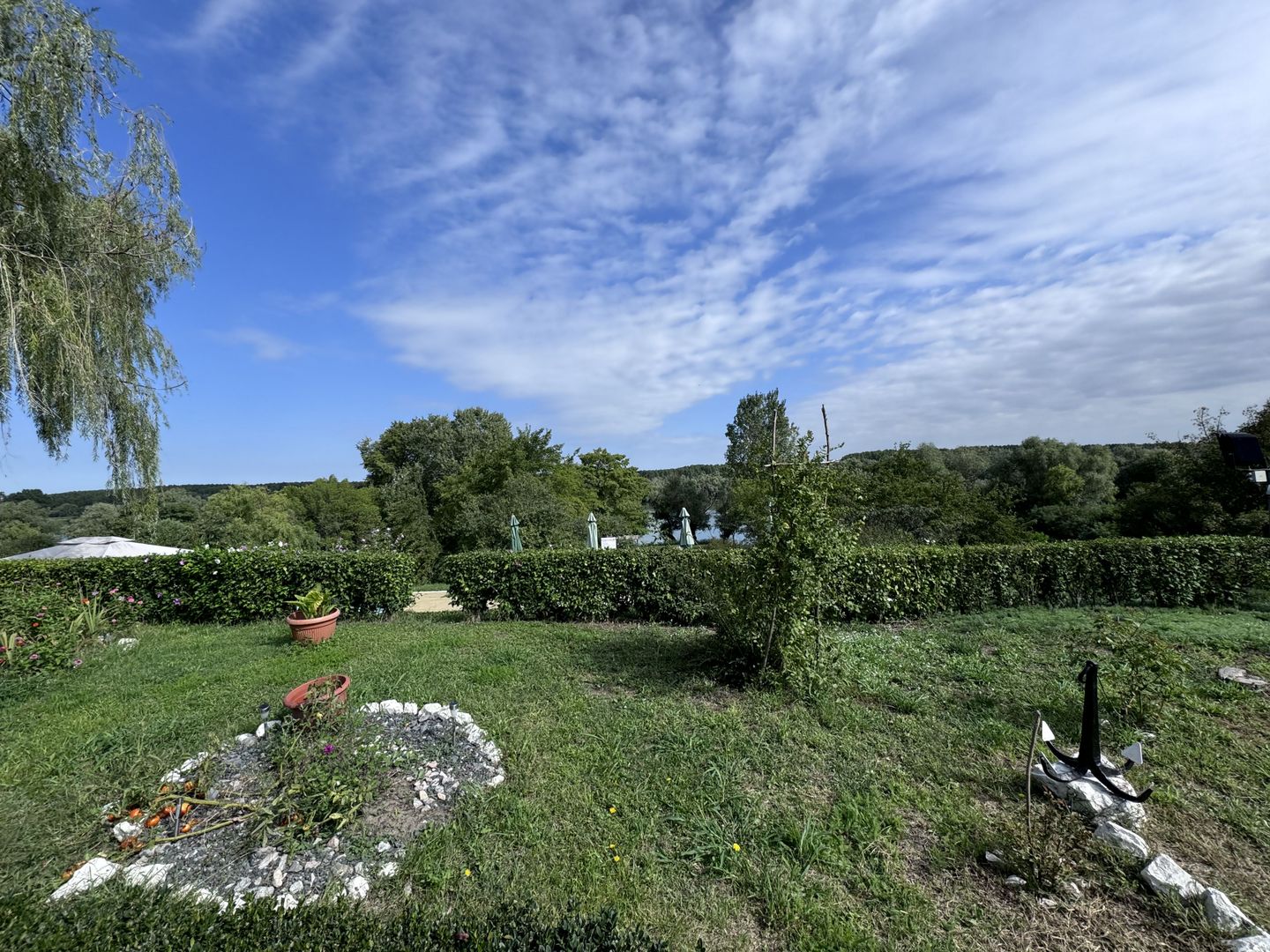 Hotel 20 camere Delta Dunarii 50 m deschidere teren 6000 mp acces auto - Poză 53