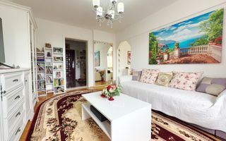 Apartament 2 camere, renovat complet – ideal locuință sau investiție - Poză 1