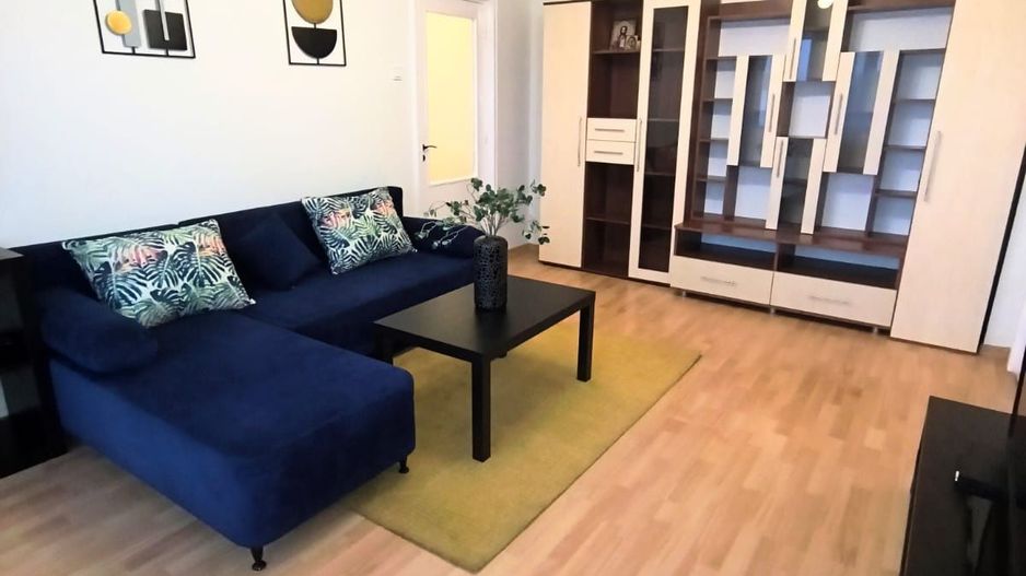 Inchiriez apartament în inima Bucureștiului - Unirii, centrală bloc - Poză 1