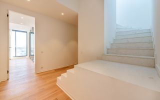 Apartament de 5 camere spațios, situat în zona Nord din Constanța - Poză 9