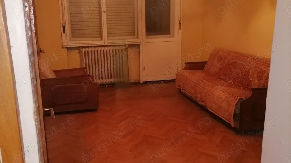 BRASADAS vinde apt 4 camere etaj 4/4 in centru. - Poză 2