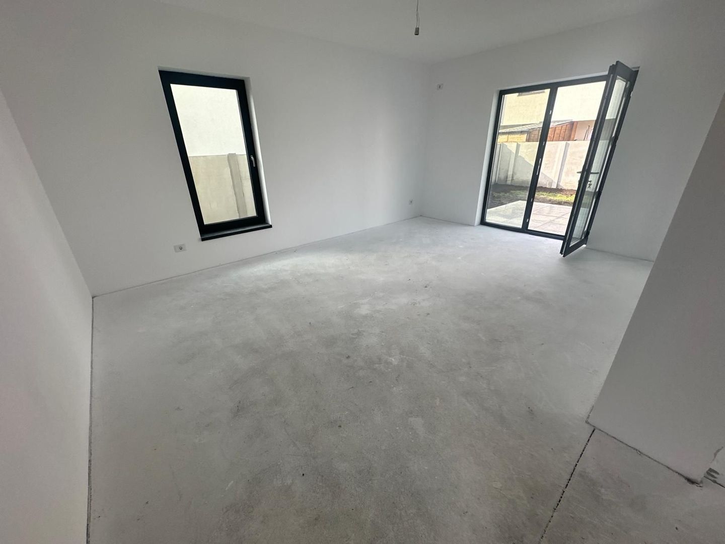 CASA INDIVIDUALA, TOATE UTILITATILE, INCALZIRE PARDOSEALA, COMISION 0% - Poză 13