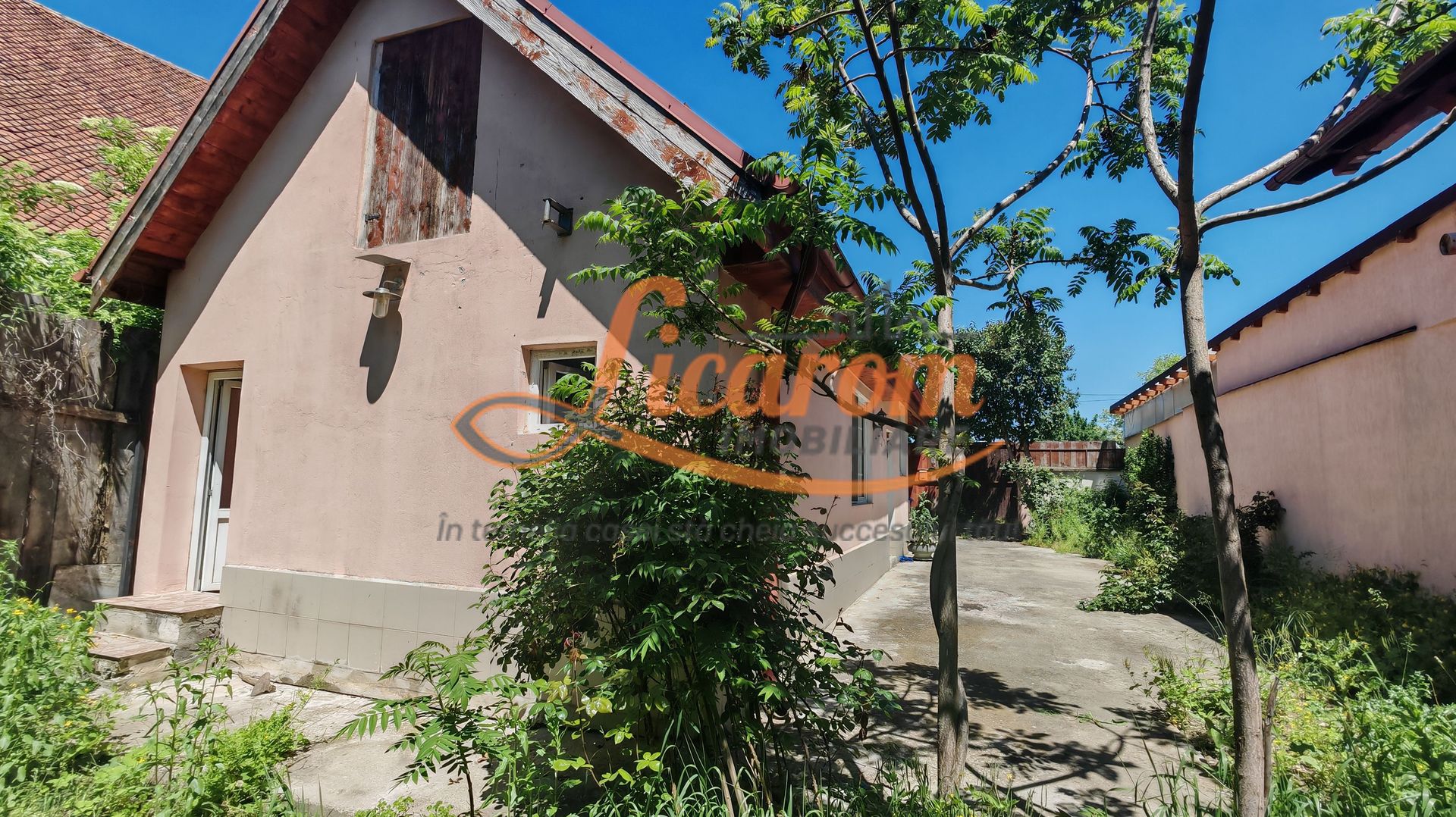 Casa cocheta Cristian zona Centrala, 2 camere,pod,beci,curte. - Poză 12