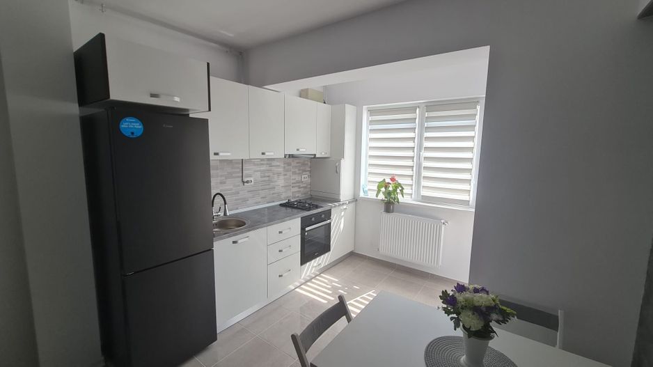 De închiriat apartament 2 camere Grand Arena - Poză 2