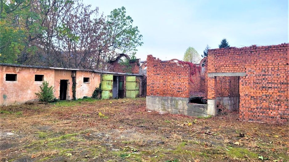 Cladire cu teren in centrul orasului - Poză 5