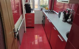 2 Camere Piata Resita cu Loc de parcare - Poză 14