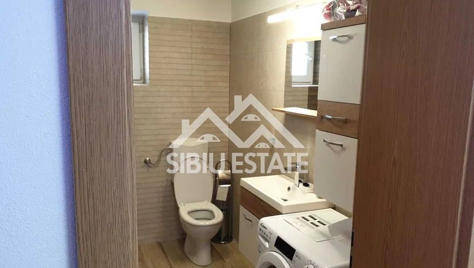 Apartament modern de inchiriat 3 camere, curte, garaj  Zona Sub Arini - Poză 7