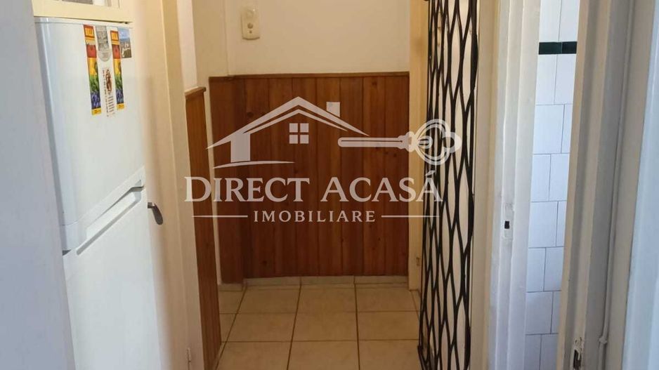 Apartament 2 camere cu garaj Aleea Savinesti - Poză 4