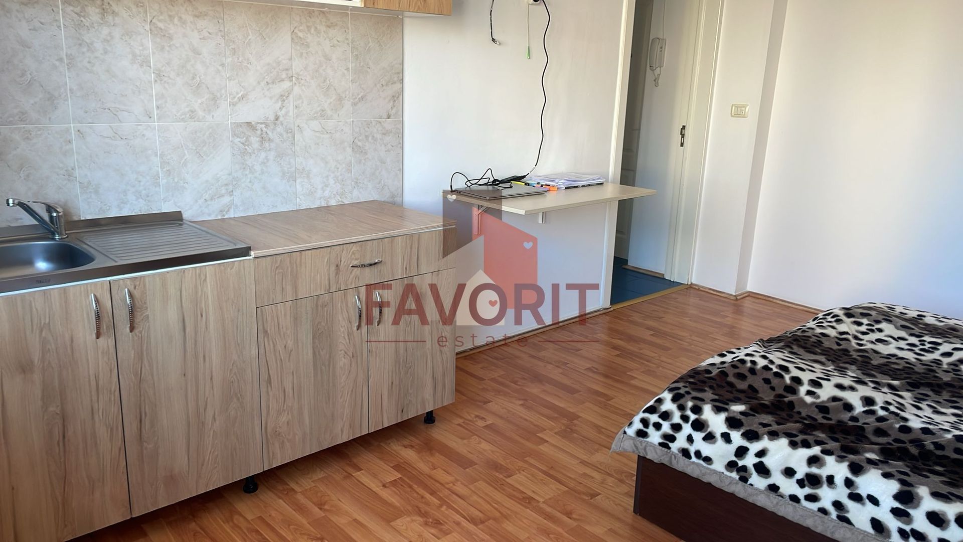 1 camera | centrala proprie | mobilat si utilat | zona excelenta | - Poză 2