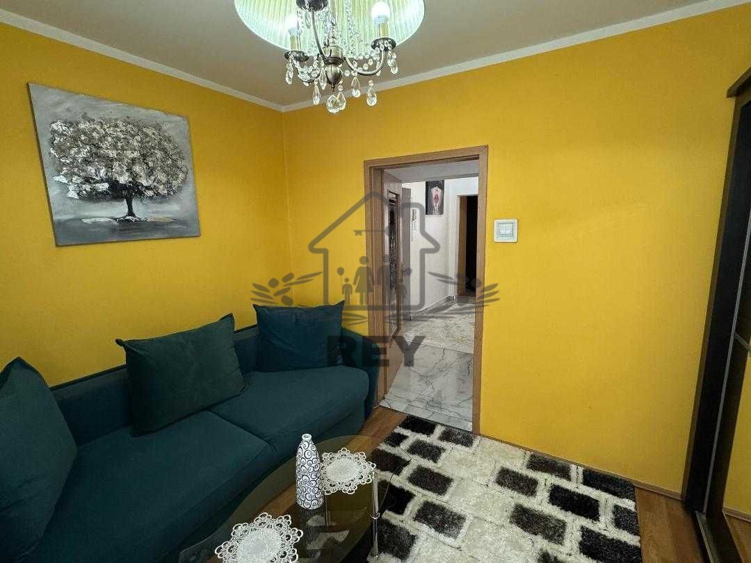 Apartament 4 camere, 4 balcoane in zona Turnisor - 159.000 € - Poză 4