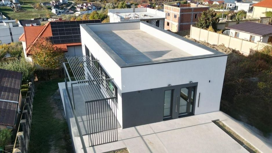 Vilă nouă design mediteranean, proiect deosebit și panoramă- 299.000 E - Poză 1