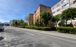 Apartament decomandat cu 3 camere in Florilor, strada Crinului - Poză 25