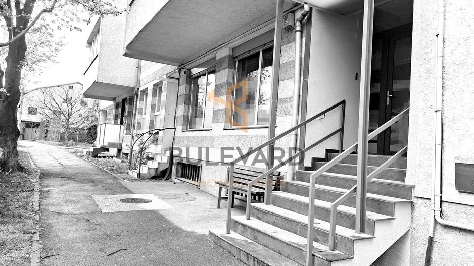 Spatiu cu acces stradal, 2 parcari, cartier Zorilor! - Poză 1