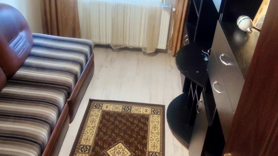 Apartament 3 camere micro 17 - Poză 1