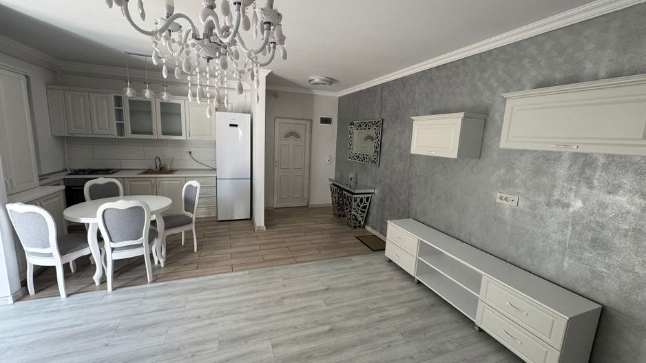 Braytim | 3 camere | 77 mp utili | Mobilat | Parter | Parcare - Poză 1