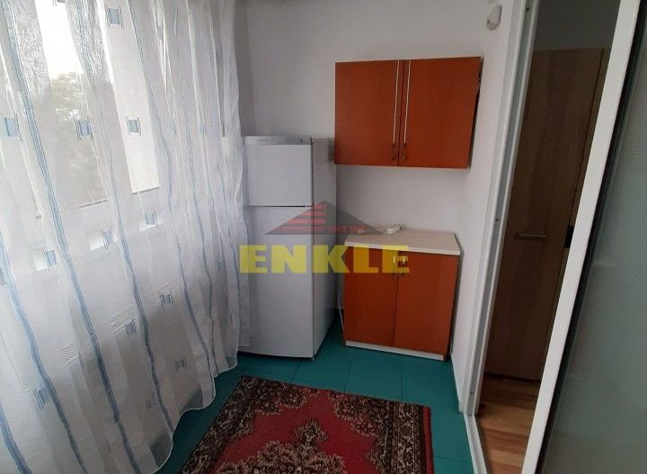 Garsoniera, zona Primaverii/BCR, et.3, mobilata/utilata, 160 euro - Poză 3