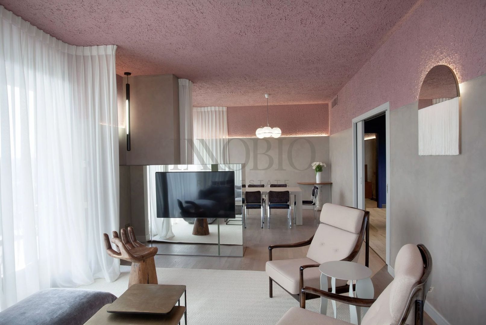 Full Service Apartment | 3 Bedrooms | Parking | Concierge - Poză 2