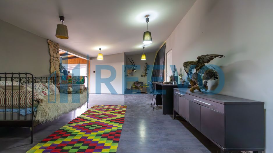 Clădire și teren pentru investiție, central Roman - Poză 48