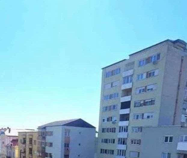 BRASADAS vinde ap cam etaj 10/10 in CENTRU. - Poză 1