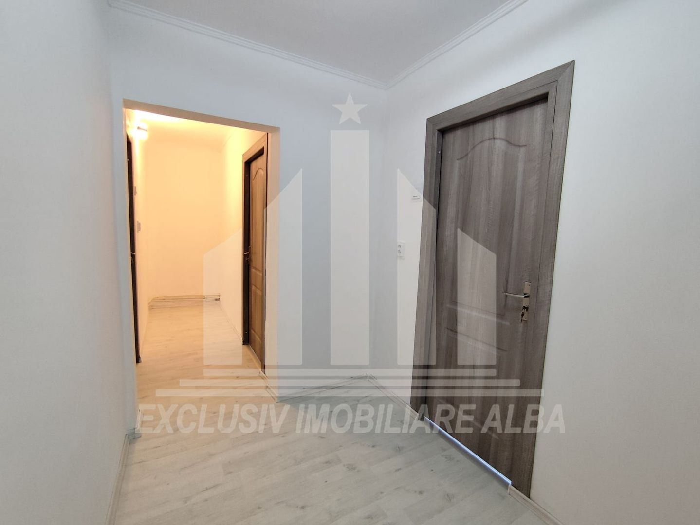 Apartament cu 2 camere decomandate, Ampoi 1 - Poză 7