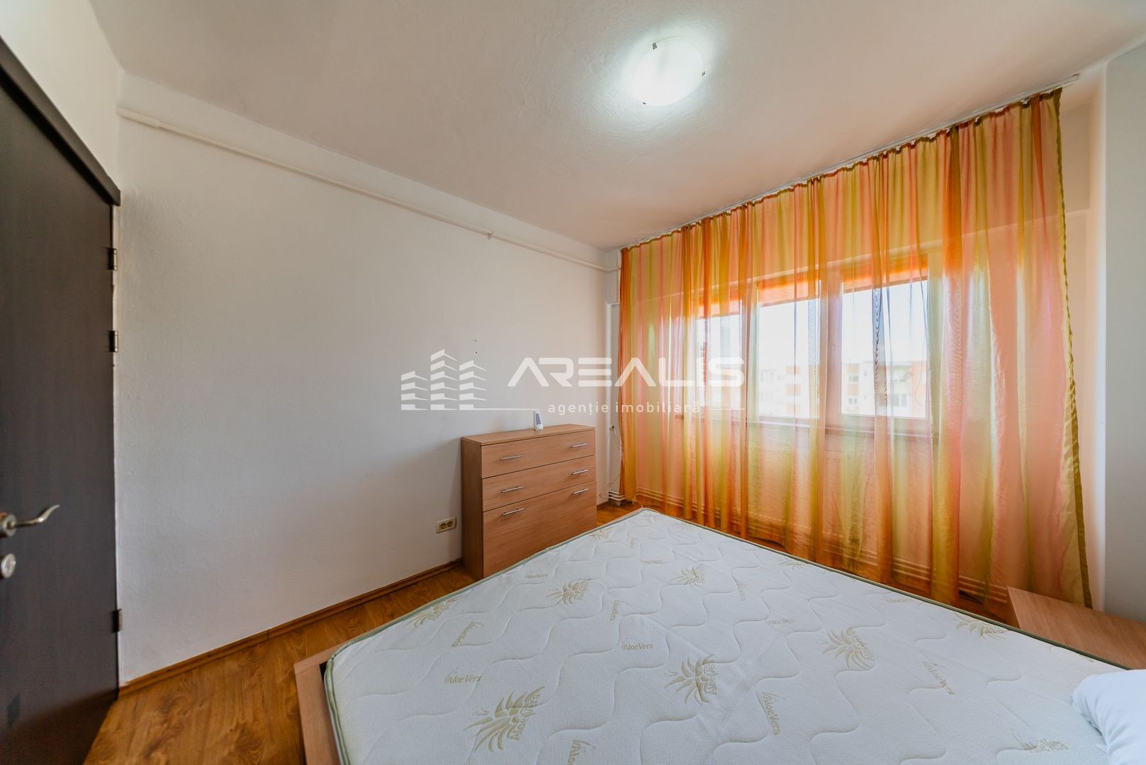 ÎNCHIRIAT!!! Închiriere apartament 3 camere –Micălaca - Poză 10