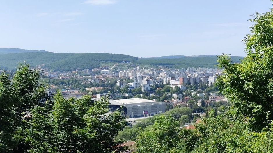 Vilă deosebită de vânzare în Gruia – panoramă spectaculoasă - Poză 1