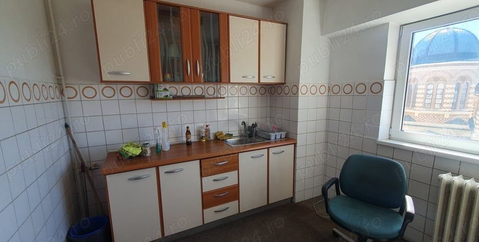 Ag BRASADAS închiriază 4 cam 100mp etaj 6/8, Pta Unirii. - Poză 4