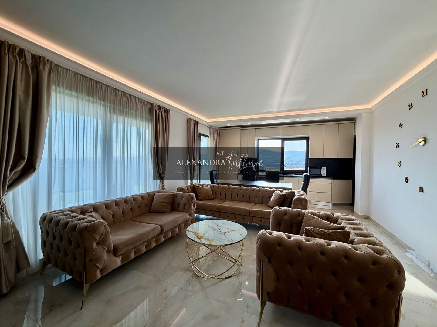 Penthouse de vanzare | 3 camere | 2 bai | 76mp | terasa 76mp | garaj - Poză 4