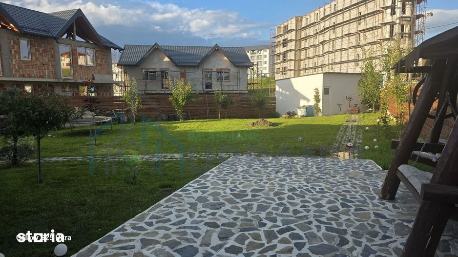 Casă cu 4 camere, garaj și mansardă în Visan, Bucium, Iași - Poză 9