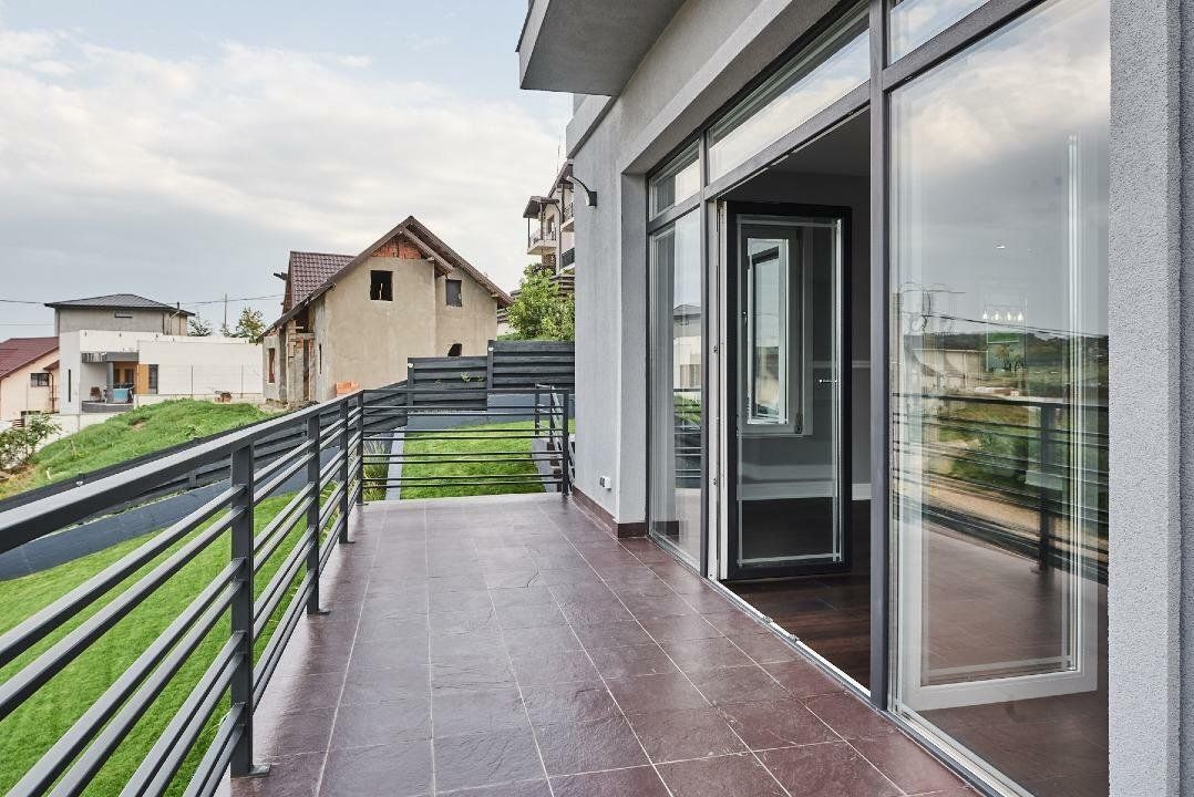 Casa noua de vanzare in Iasi, zona Sorogari, cu vedere catre lac. - Poză 11