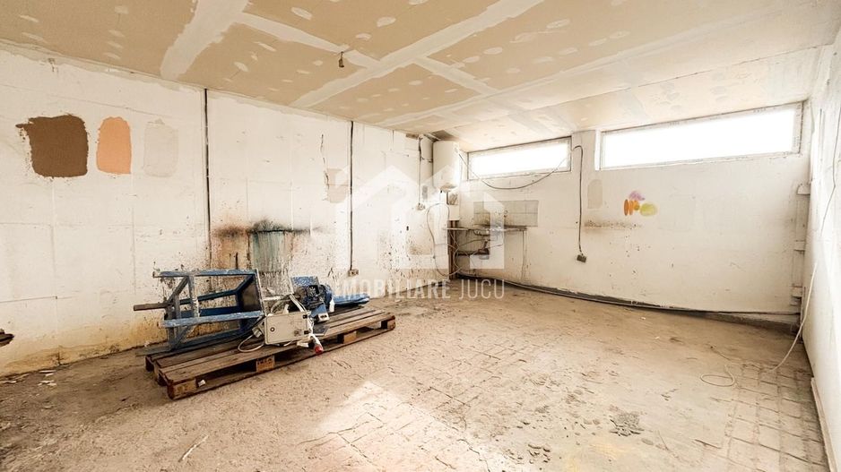 Spatiu de inchiriat 400MP Inaltimea de 4m Jucu de Mijloc - Poză 6