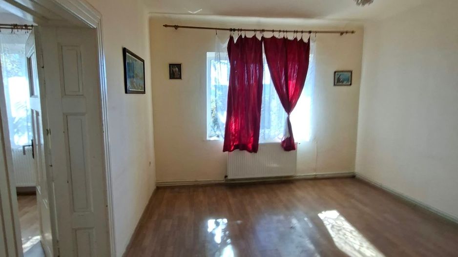 Apartament 2 camere la casa in imobil cu 2 apartamente - Poză 1