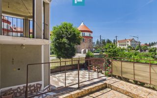 Casă/vilă cu 10 camere – Ineu, centru - Poză 19